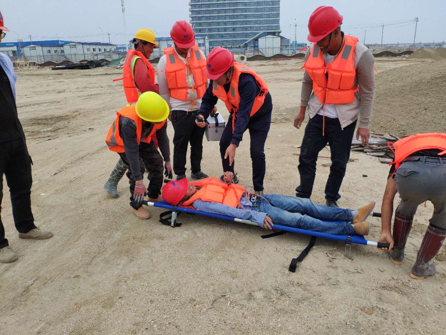 夏季防台防汛演练2.jpg 夏季防台防汛演练2.jpg